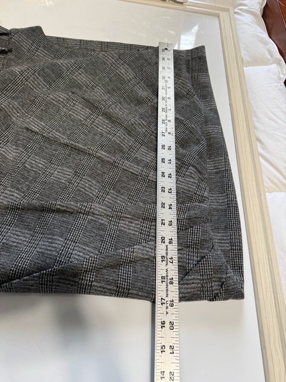 Calvin Klein Grey Glen Plaid Sleeveless Sheath Dress Side Sunburst Pleating Sz 8 - Picture 10 of 11